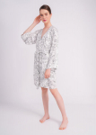 Viskoosist lillemustriga hommikumantel FLOSSED IN FLOWERS 7336/040 Giulia, v&auml;rv white/black floral print