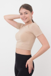 L&uuml;hike &otilde;mblusteta T-s&auml;rk CROP T-SHIRT Giulia, v&auml;rv naturale