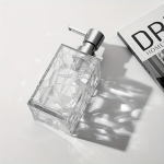 1 tk Akr&uuml;&uuml;l Selge Seebidosaator Vannitoa Jaoks.