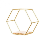 Seinakinnitusega kuusnurkne riiul k&auml;sit&ouml;&ouml; eksponaatide hoidik., Pagarba