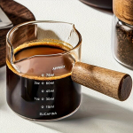 Premium topelt espresso klaas k&auml;epidemega ja kahe tila. , Dvigubi snapeliai