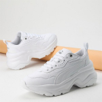 Puma naiste vabaajajalatsid Cilia Wedge, valge