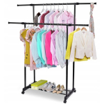 Seisev topelt metallist riidepuu riietele, jalan&otilde;udele, must ratastel