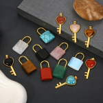 Kivist v&otilde;tmehoidja, Opal set