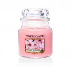 L&otilde;hnak&uuml;&uuml;nal Yankee Candle Medium Jar Cherry Blossom 411 g