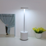 Moodne Puutejuhitav LED Lamp Reguleeritava Heledusastmega ja 3 V&auml;rvivalikuga., Įkraunamas trijų spalvų I formos &scaron;viesiai baltas