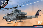 Liimitav mudel Academy 12127 USMC AH-1Z "Shark Mouth" 1/35