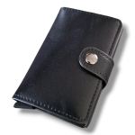 Kunstnahast kaardihoidja TeamBa, must