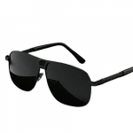 Polaroidud moekad p&auml;ikeseprillid