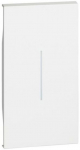 Legrand Living Now v&otilde;ti valge Kw01m2