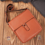 Naiste konjakist nahast v&auml;ike k&auml;ekott Paolo Peruzzi T-125-LBR postkott T-125-LBR