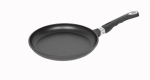 Pann 28 x 4cm induktsioon, valualumiinium, paksus 9-10mm, mittenakkuv Lotan kate, ahjukindel k&auml;epide (kuni240*C)