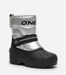 O'Neill saapad Jenks _ h&otilde;bedane _ must