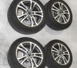 Seinale kinnitatav autorehvide hoidikute komplekt PGU 1 (4tk)