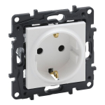 Legrand Niloe Step single Schuko rosett maandusega, valge