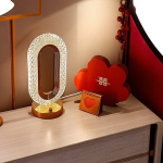 Romantiline LED &Ouml;&ouml;valgus: Akr&uuml;&uuml;llaudlamp Puuteh&auml;mardusega, USB ja Akuvarundus