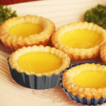 Toiduvalmistamisn&otilde;ud, k&uuml;psetuspaber, vormid, s&uuml;sinikterasest tartletivormide komplekt &ndash; 6-osalised korduvkasutatavad mittenakkuvad k&uuml;psetusvormid munatortide, koogikeste, magustoitude, j&auml;&auml;tise jaoks