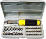 T&ouml;&ouml;riistade ja otsikute komplekt