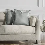 Dekoratiivpadjap&uuml;&uuml;r Restilo Velvet, h&otilde;be v., 45 cm x 45 cm, 2 tk