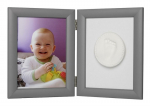Memory Print k&auml;te/jalgade j&auml;ljendite tegemise komplekt Odcisk Bobasa Baby Handprint Frame with Clay &ndash; Grey