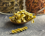 Mahe herne makaronid Fusilli Wakame vetikaga - 200 g