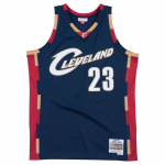 Mitchell & Ness Swingman Jersey Lebron James #23 Cleveland Cavaliers  - Suurus L (SMJYGS18156-CCANAVY0 T-s&auml;rgid)