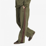 adidas Britcore Trackpant Olive Strata - Suurus M (KW2022 P&uuml;ksid)