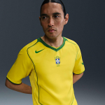 Nike Men's Soccer Replica Jersey Brazil 2004 Total 90 Reissue Opti Yellow/ Apple Green/ Apple Green - Suurus M (HV4426-741 T-s&auml;rgid)