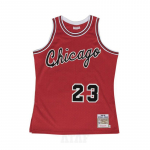 Mitchell & Ness NBA Authentic Jersey Chicago Bulls 1984-85 Michael Jordan Red - Suurus S (AJY4CP18188-CBUSCAR84MJO T-s&auml;rgid)
