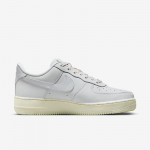 Nike Wmns Air Force 1 Premium - Suurus 40.5 (DR9503-100 Vabaajajalatsid)