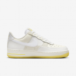 Nike Air Force 1 '07 - Suurus 38.5 (FQ0709-100 Vabaajajalatsid)