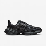 Nike Wmns V2K Run - Suurus 42.5 (FD0736-001 Vabaajajalatsid)