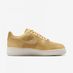 Nike Wmns Air Force 1&rsquo;07 - Suurus 40.5 (HJ5336-700 Vabaajajalatsid)