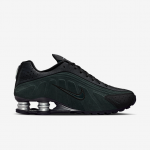 Nike Wmns Shox R4 - Suurus 40.5 (HQ7739-002 Vabaajajalatsid)