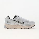 Nike Wmns Zoom Vomero 5 Pure Platinum/ Chrome-Lt Orewood Brn - Suurus 35.5 (FN6742-002 Vabaajajalatsid)