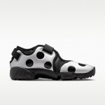 Nike Air Rift Dot Black/ Black-Metallic Silver - Suurus 36.5 (IR1226-001 Vabaajajalatsid)