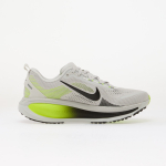 Nike Vomero 18 Photon Dust/ Black-Volt - Suurus 47.5 (HM6803-021 Vabaajajalatsid)