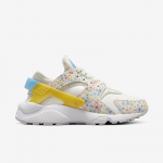 Nike Wmns Air Huarache - Suurus 36.5 (DV3209-100 Vabaajajalatsid)