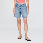 GAP Loose Bermuda Short Crossover Wb Light Indigo - Suurus W27 (739805-00 L&uuml;hikesed p&uuml;ksid)