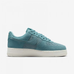 Nike Air Force 1 '07  - Suurus 39 (HJ5336-400 Vabaajajalatsid)