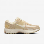 Nike Wmns Zoom Vomero 5 - Suurus 40 (HQ0458-200 Vabaajajalatsid)