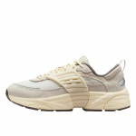 Jordan Trunner O/S "Light Orewood Brown" - Suurus 40 (IB3722-101 Vabaajajalatsid)