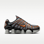 Nike Shox TL - Suurus 40 (AV3595-011 Vabaajajalatsid)