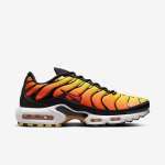 Nike Air Max Plus - Suurus 41 (HF0552-001 Nike Air Max jalatsid)