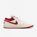 Air Jordan 1 Low - Suurus 42 (HJ9338-106 Vabaajajalatsid)