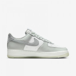 Nike Air Force 1 '07 LV8 Light Silver Pumice - Suurus 44 (FJ4170-003 Vabaajajalatsid)