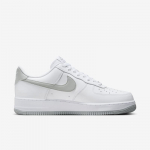 Nike Air Force 1 '07 - Suurus 46 (FJ4146-100 Vabaajajalatsid)