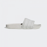 adidas Originals adilette Slides - Suurus Universaalne (FZ6450 Vabaajajalatsid)