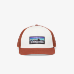 Patagonia P-6 Logo Trucker Hat White W/ Rusty Red - Suurus Universaalne (38289 WTRU Teised m&uuml;tsid)