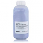 Davines LOVE Conditioner siluv palsam kahustele ja karedatele juustele - 1000 ml.